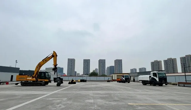 如何选择数据分析工具:对比两种主流方案的适用场景
